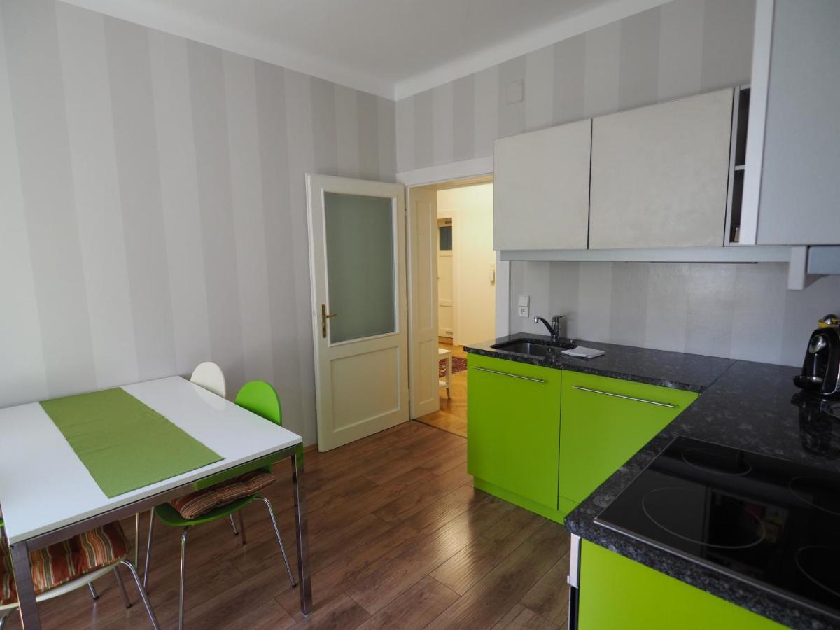 Rizzi Haus Apartamento Klagenfurt am Woerthersee Exterior foto